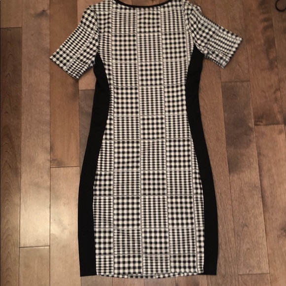 Topshop Black and White Body-Con Dress! - Picture 5 of 5